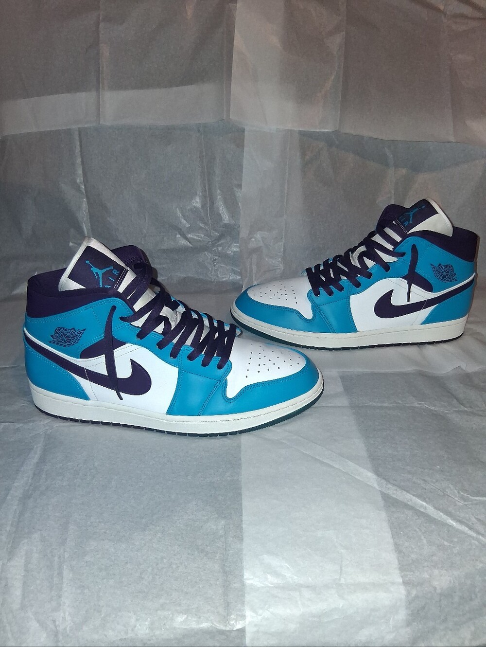 Jordan 1 Mid Retro University Blue Sneakers, Men 13